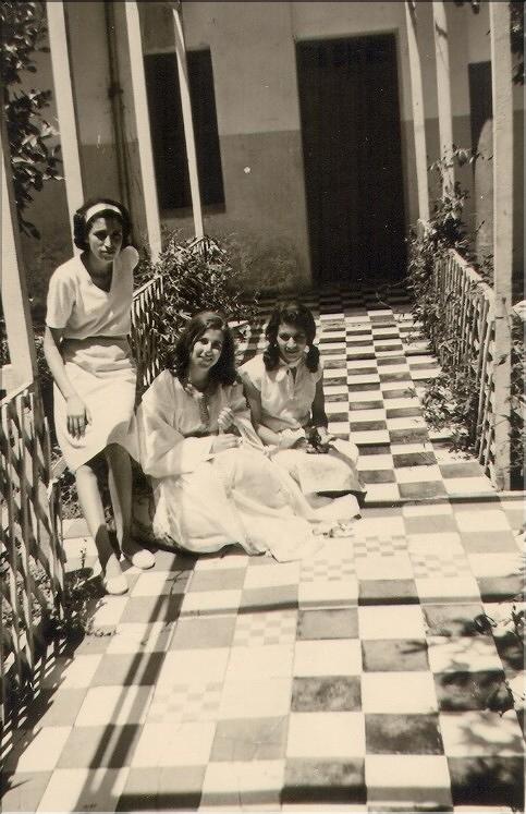 ANGELE ET ZAHIA CHARRADI ET HENIA BOUILANE
